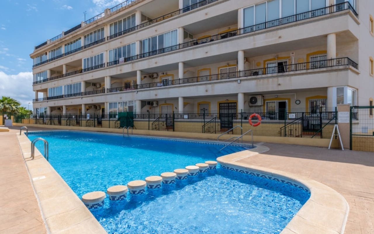 2 bedroom Apartment for sale in La Florida with pool - € 194,800 (Ref: 9950151)
