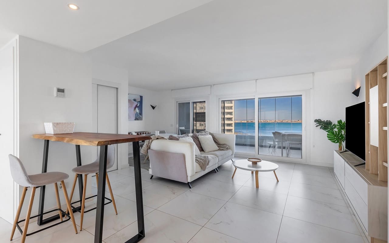2 chambre Appartement à vendre à Punta Prima - 765 000 € (Ref: 9950152)