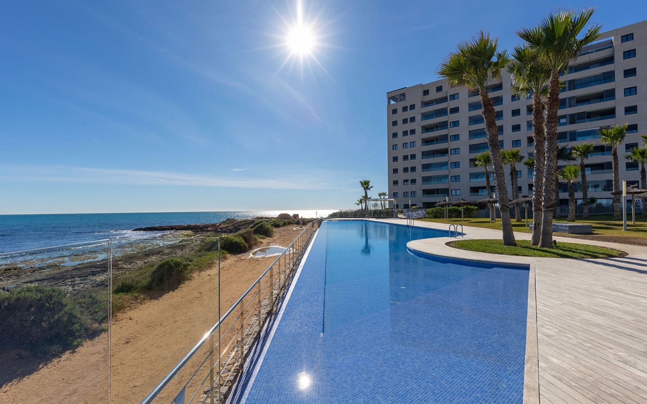 2 chambre Appartement à vendre à Punta Prima - 765 000 € (Ref: 9950152)