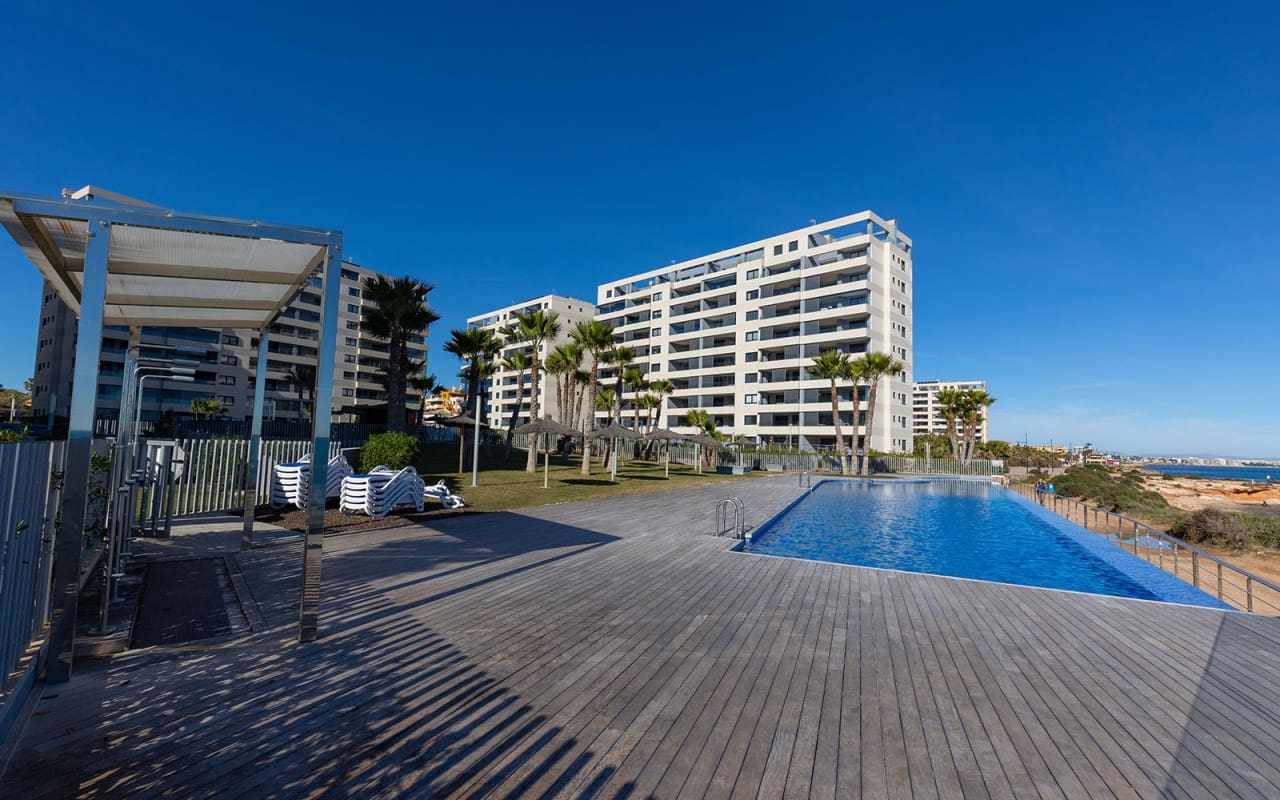 2 chambre Appartement à vendre à Punta Prima - 765 000 € (Ref: 9950152)