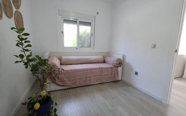 1 sypialnia Dom na sprzedaż w Los Balcones z basenem - 125 000 € (Ref: 9956208)