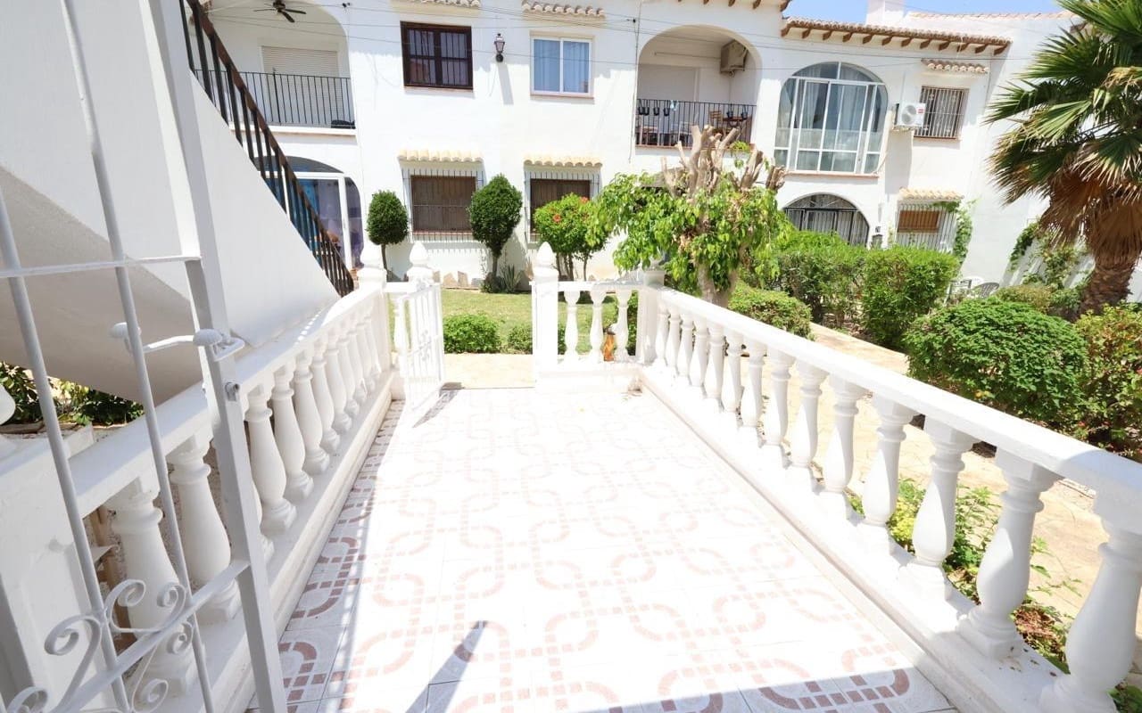 1 sypialnia Dom na sprzedaż w Los Balcones z basenem - 125 000 € (Ref: 9956208)