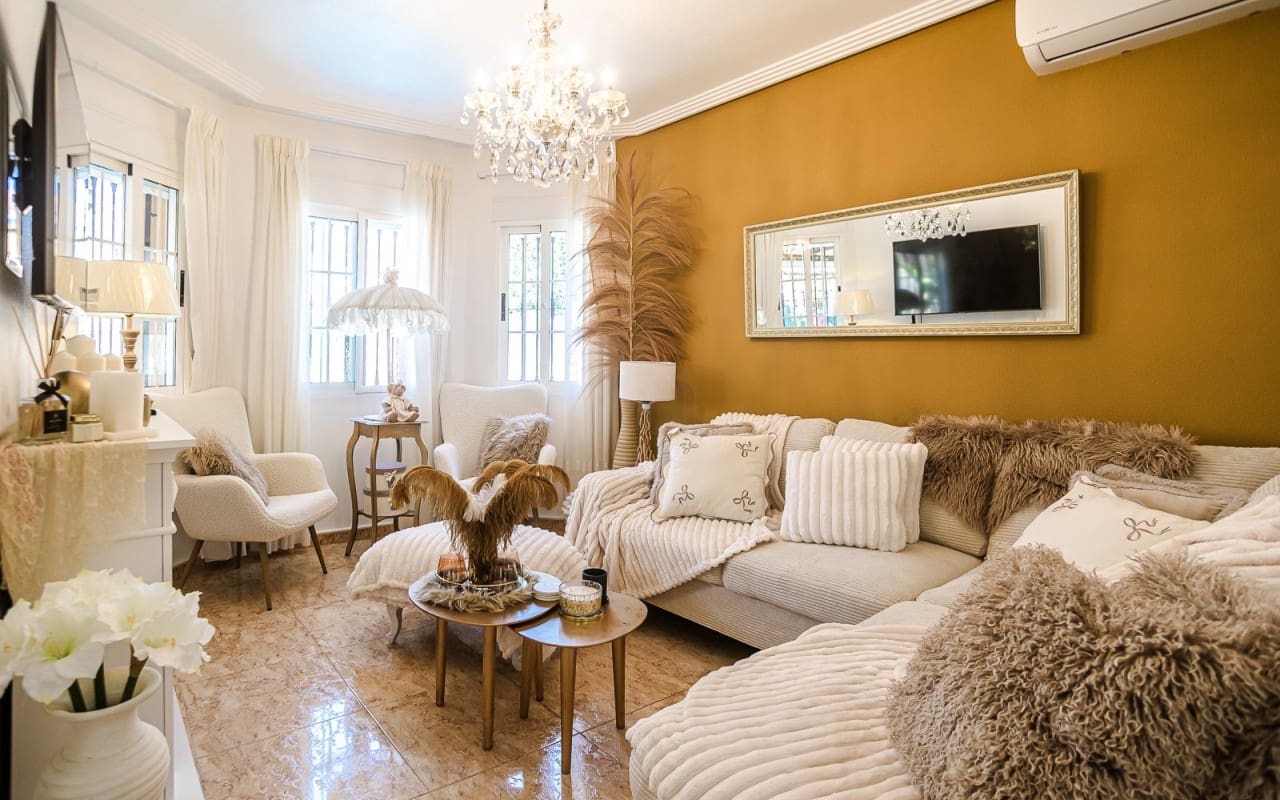 3 soveværelse Villa til salg i El Raso med swimmingpool - € 299.500 (Ref: 9956209)