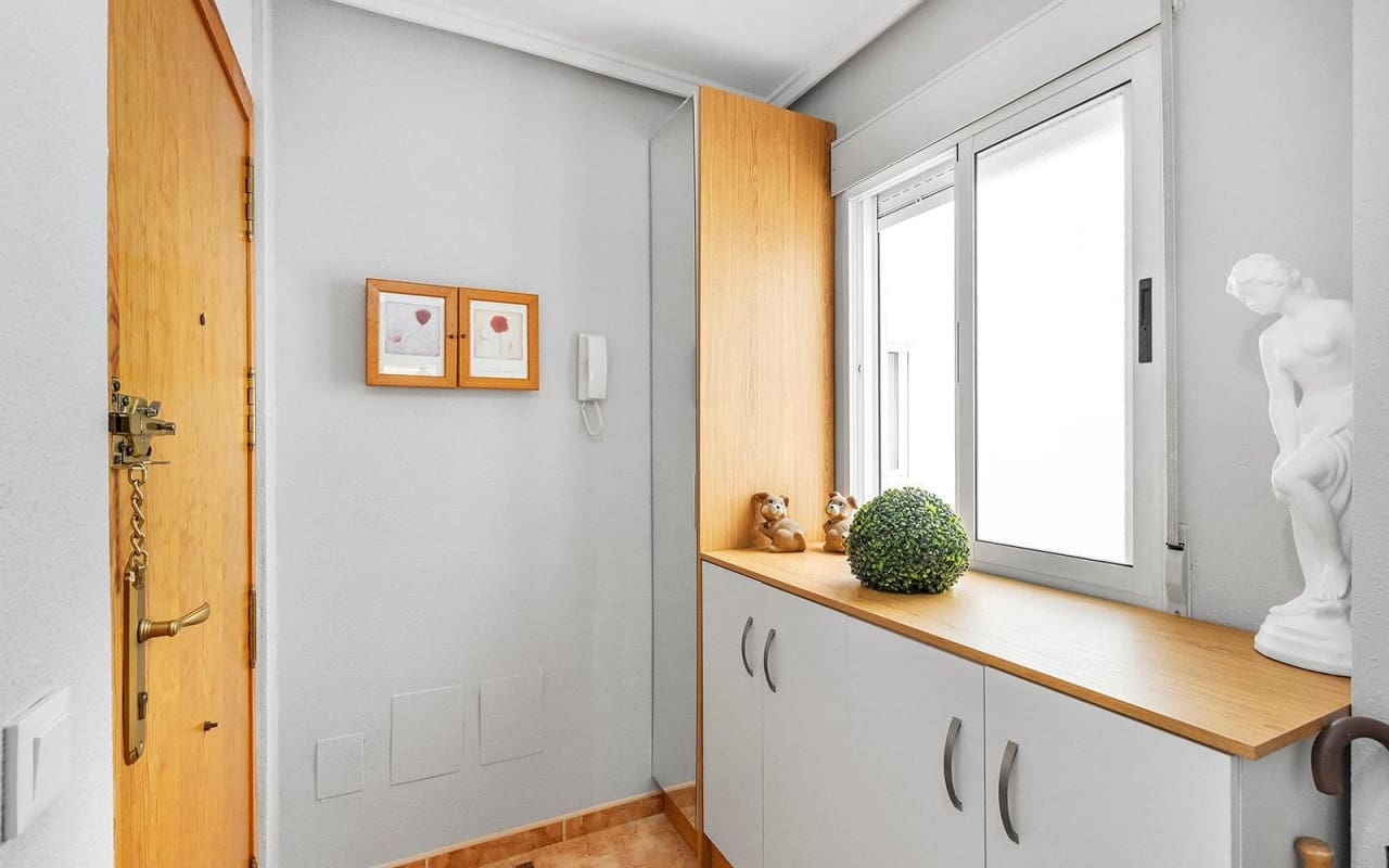2 quarto Apartamento para venda em Torrevieja com piscina - 143 000 € (Ref: 9956211)