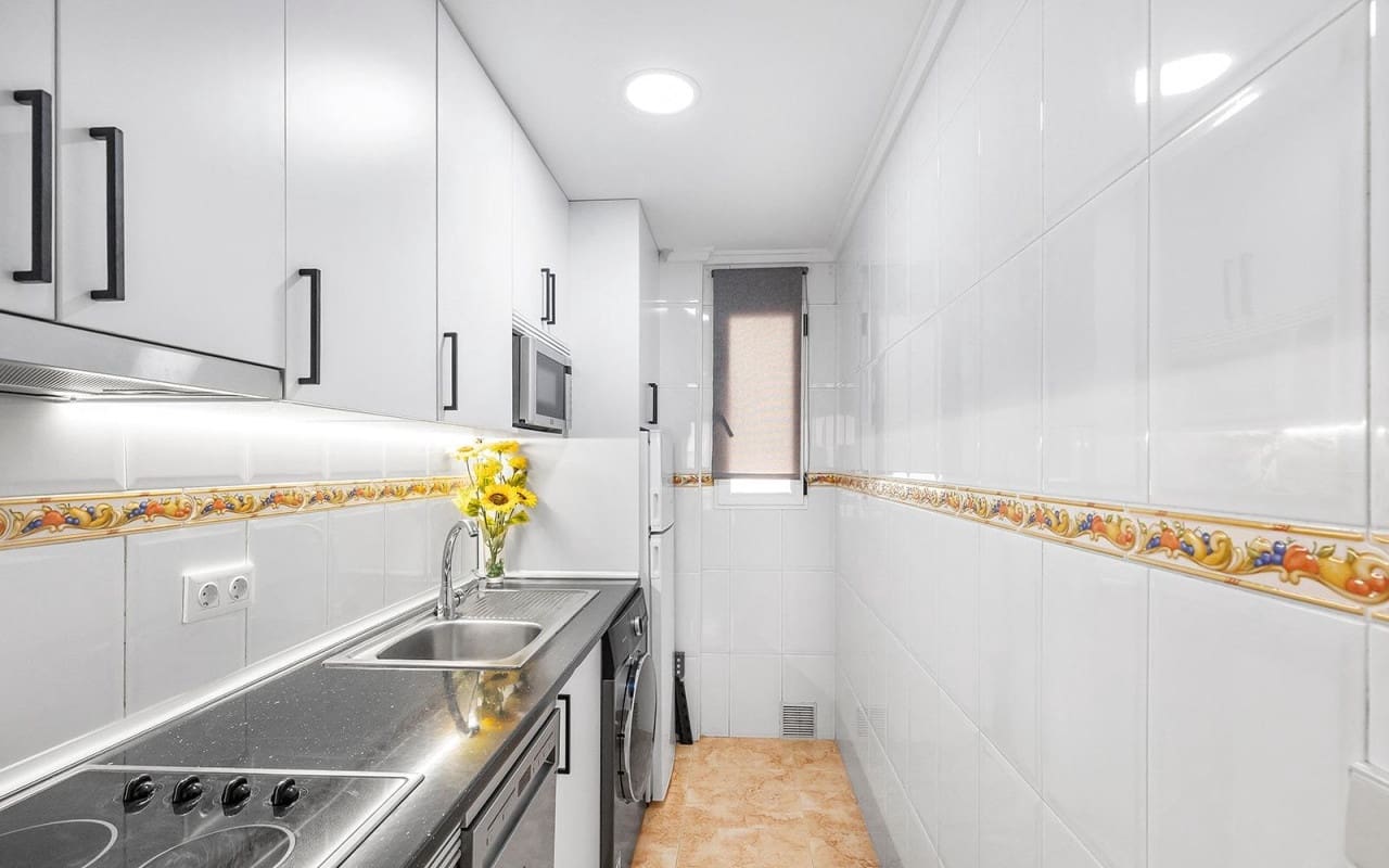 2 quarto Apartamento para venda em Torrevieja com piscina - 143 000 € (Ref: 9956211)