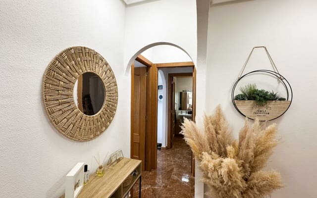 2 slaapkamer Appartement te koop in Puerto Deportivo, Guardamar del Segura met zwembad - € 215.000 (Ref: 9956214)
