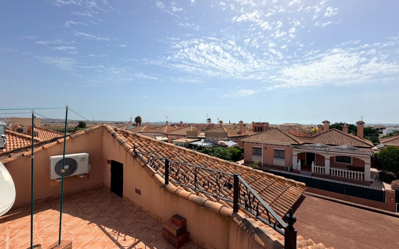 3 camera da letto Villa in vendita in Los Montesinos con piscina - 315.000 € (Rif: 9963989)