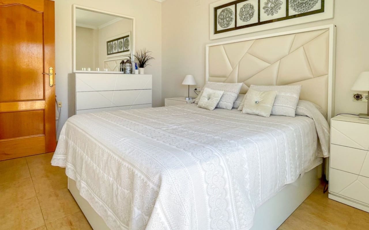 4 sovrum Hus till salu i Orihuela Costa med pool - 339 000 € (Ref: 9963992)