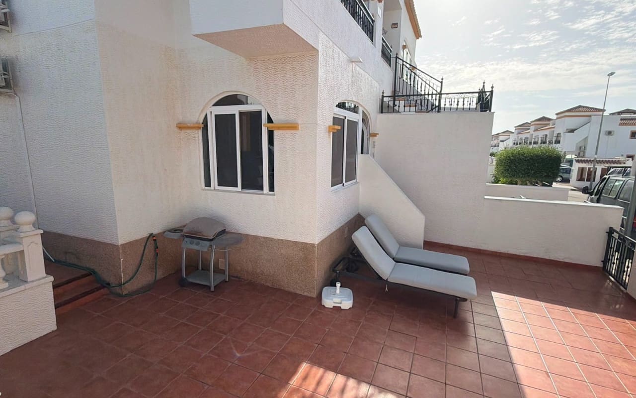 2 bedroom Apartment for sale in Vistabella with pool - € 139,900 (Ref: 9963993)