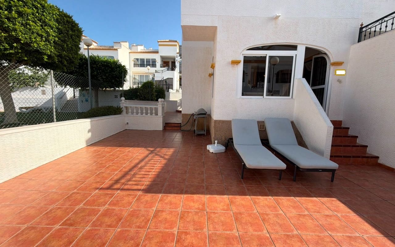 2 bedroom Apartment for sale in Vistabella with pool - € 139,900 (Ref: 9963993)