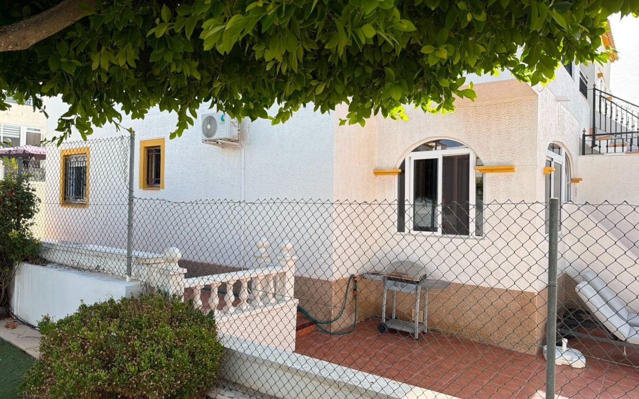 2 bedroom Apartment for sale in Vistabella with pool - € 139,900 (Ref: 9963993)