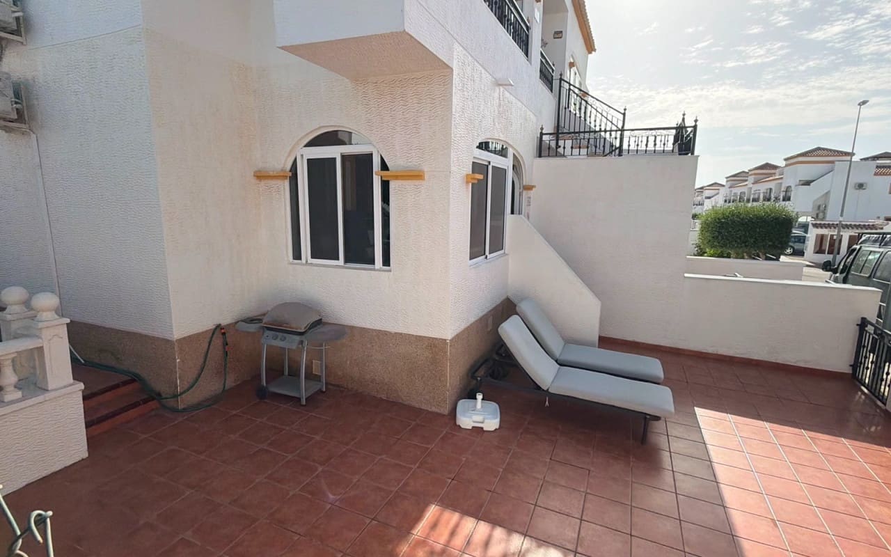 2 bedroom Apartment for sale in Vistabella with pool - € 139,900 (Ref: 9963993)