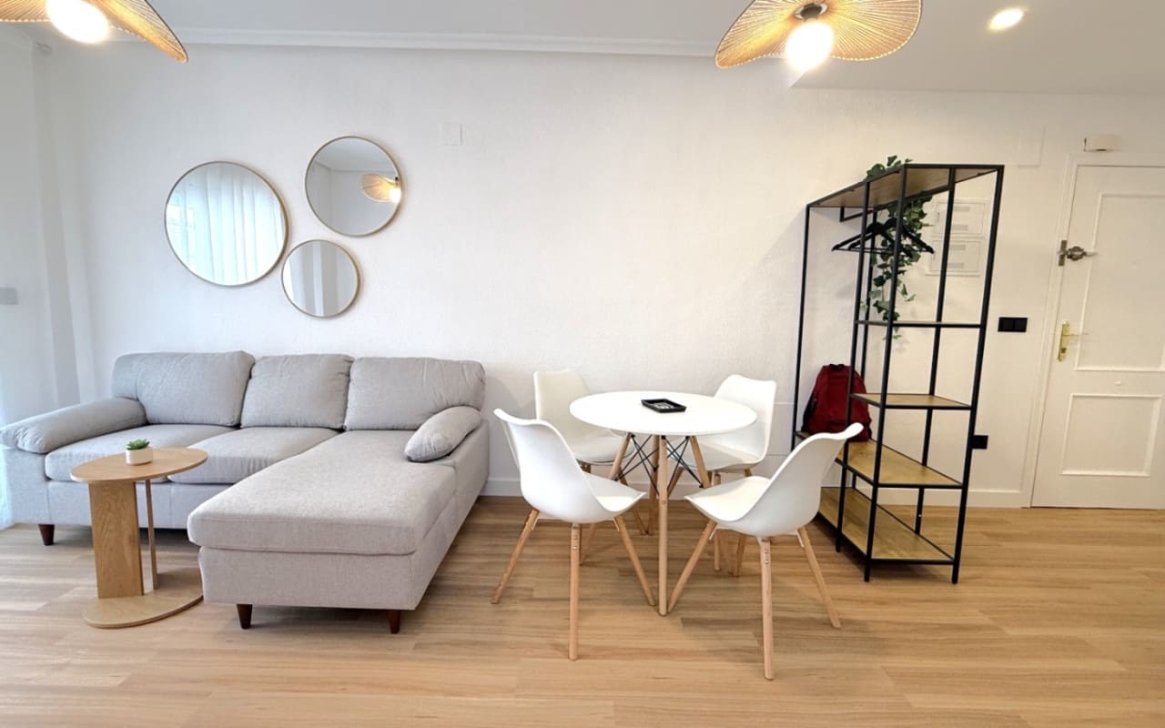 2 soveværelse Lejlighed til salg i Torrevieja - € 164.900 (Ref: 9963996)