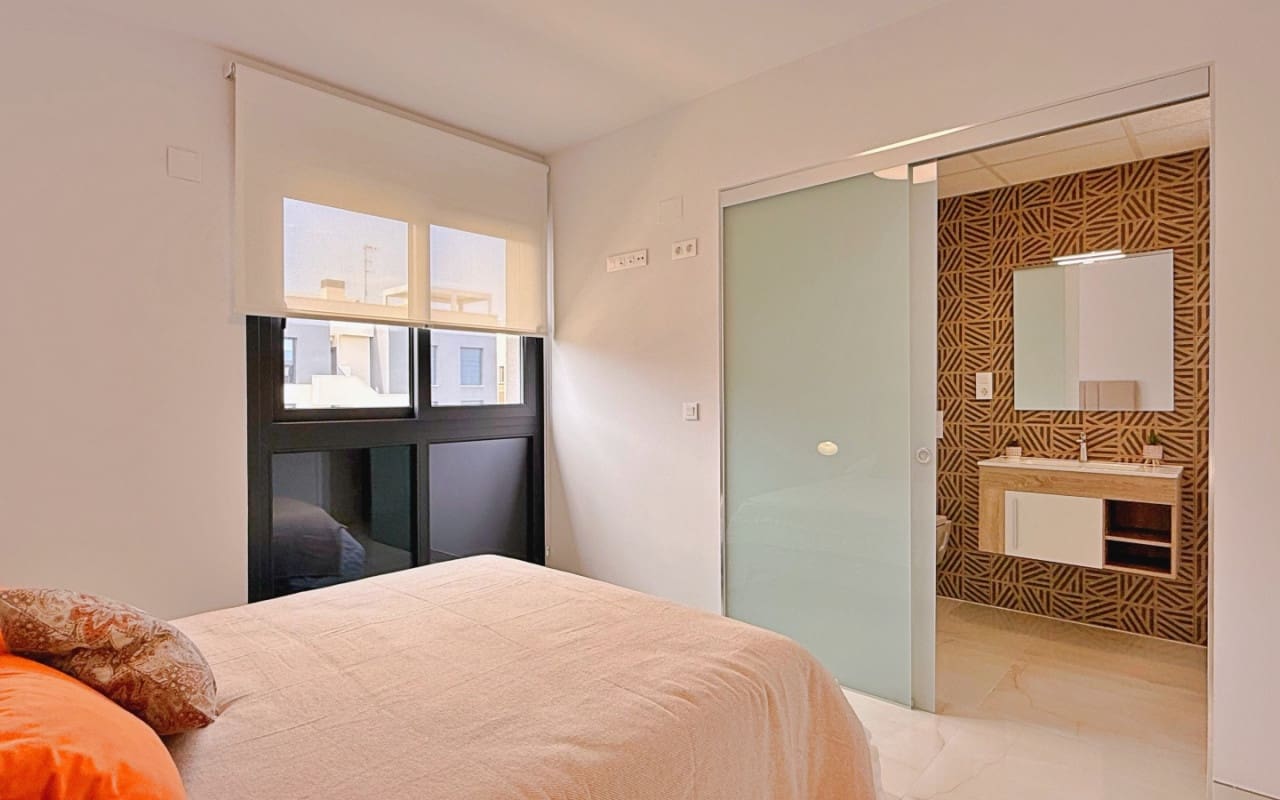 2 chambre Appartement à vendre à Orihuela Costa - 295 000 € (Ref: 9963997)