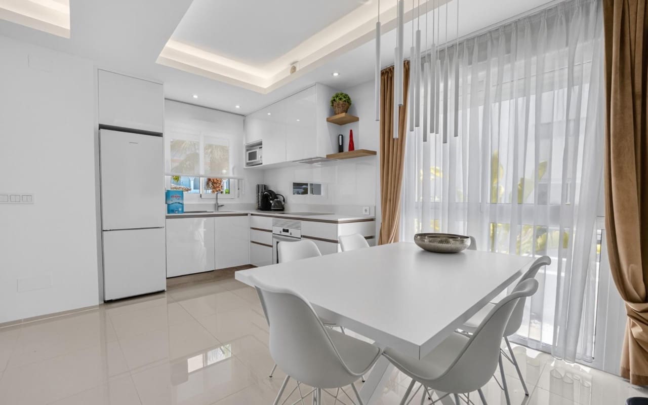2 bedroom Apartment for sale in Ciudad Quesada with pool - € 329,900 (Ref: 9963998)