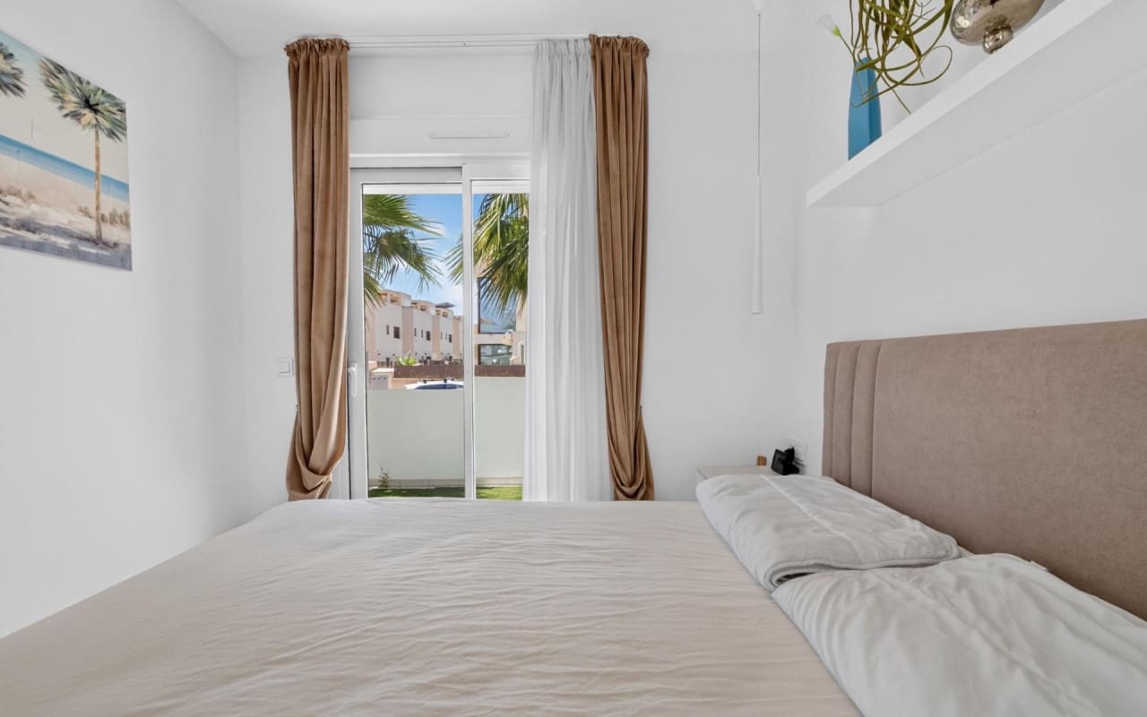 2 bedroom Apartment for sale in Ciudad Quesada with pool - € 329,900 (Ref: 9963998)