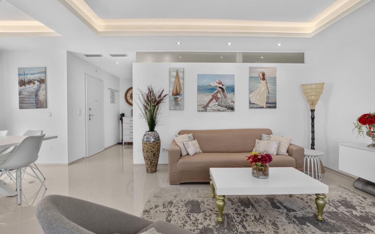 2 bedroom Apartment for sale in Ciudad Quesada with pool - € 329,900 (Ref: 9963998)