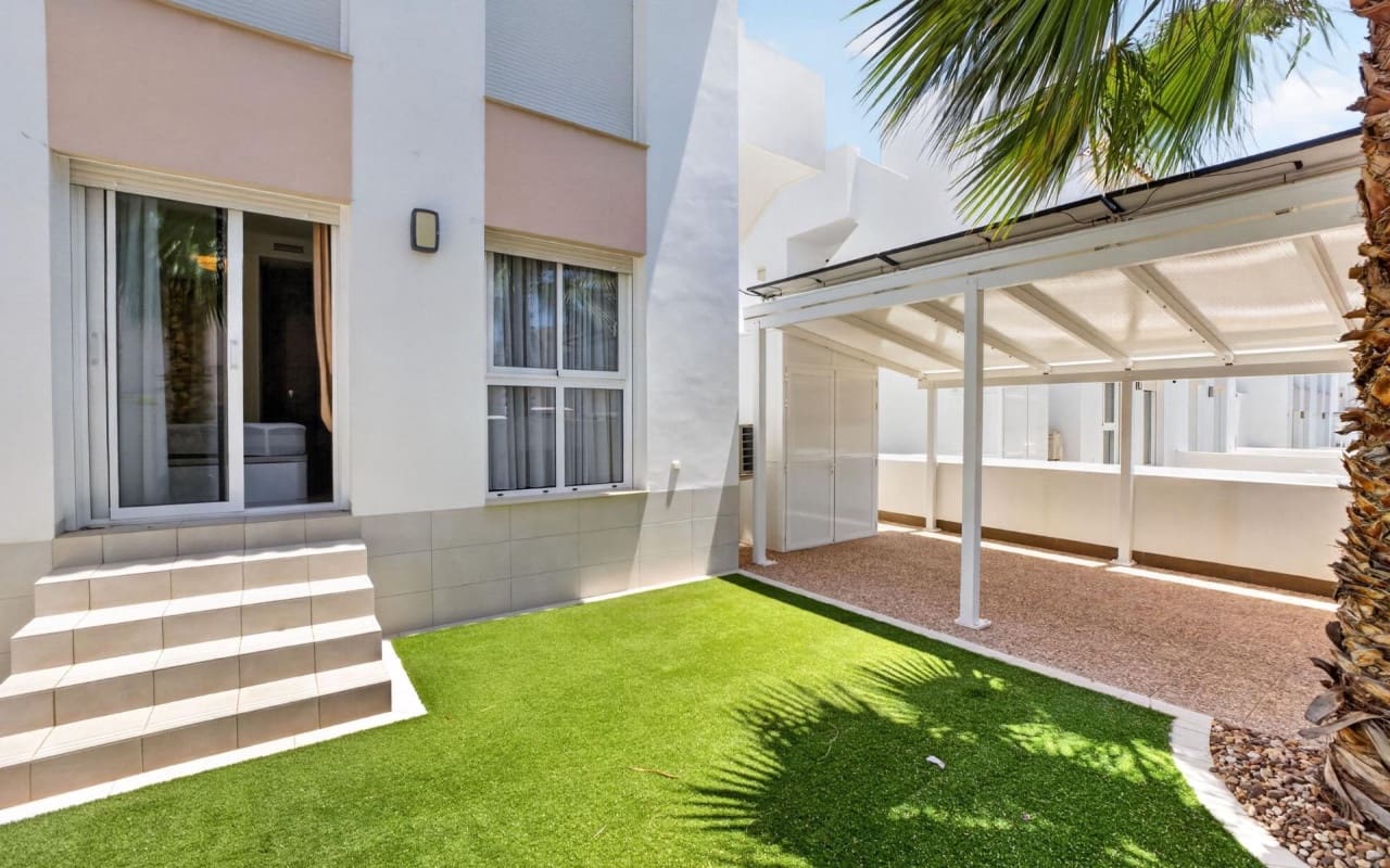 2 bedroom Apartment for sale in Ciudad Quesada with pool - € 329,900 (Ref: 9963998)