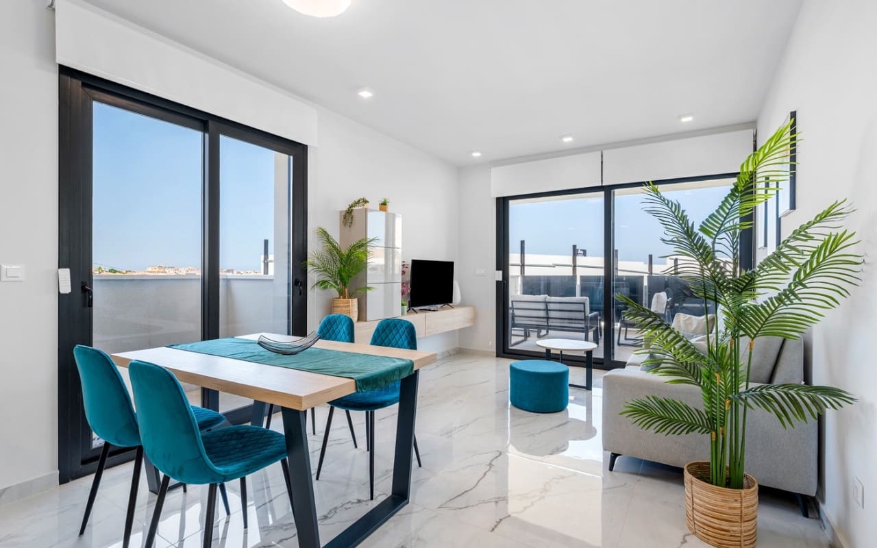 2 bedroom Apartment for sale in Playa Flamenca with pool - € 315,000 (Ref: 9963999)