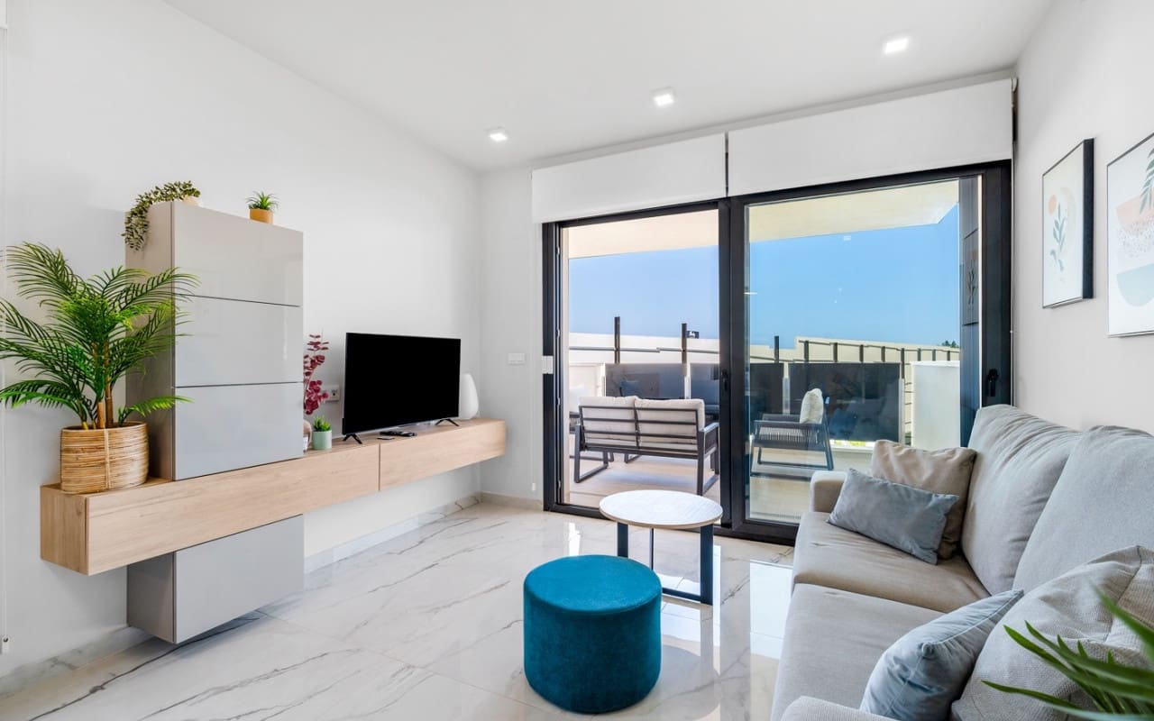 2 bedroom Apartment for sale in Playa Flamenca with pool - € 315,000 (Ref: 9963999)