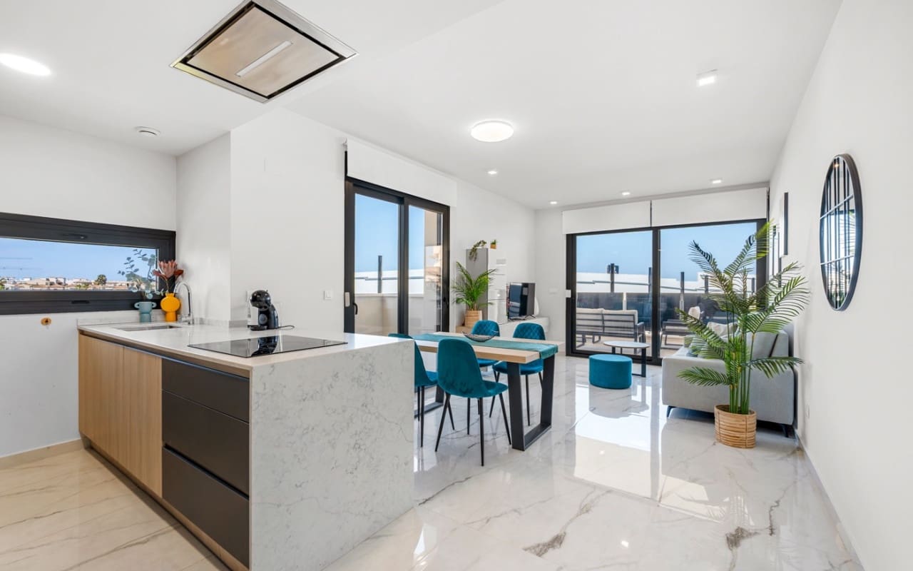 2 bedroom Apartment for sale in Playa Flamenca with pool - € 315,000 (Ref: 9963999)