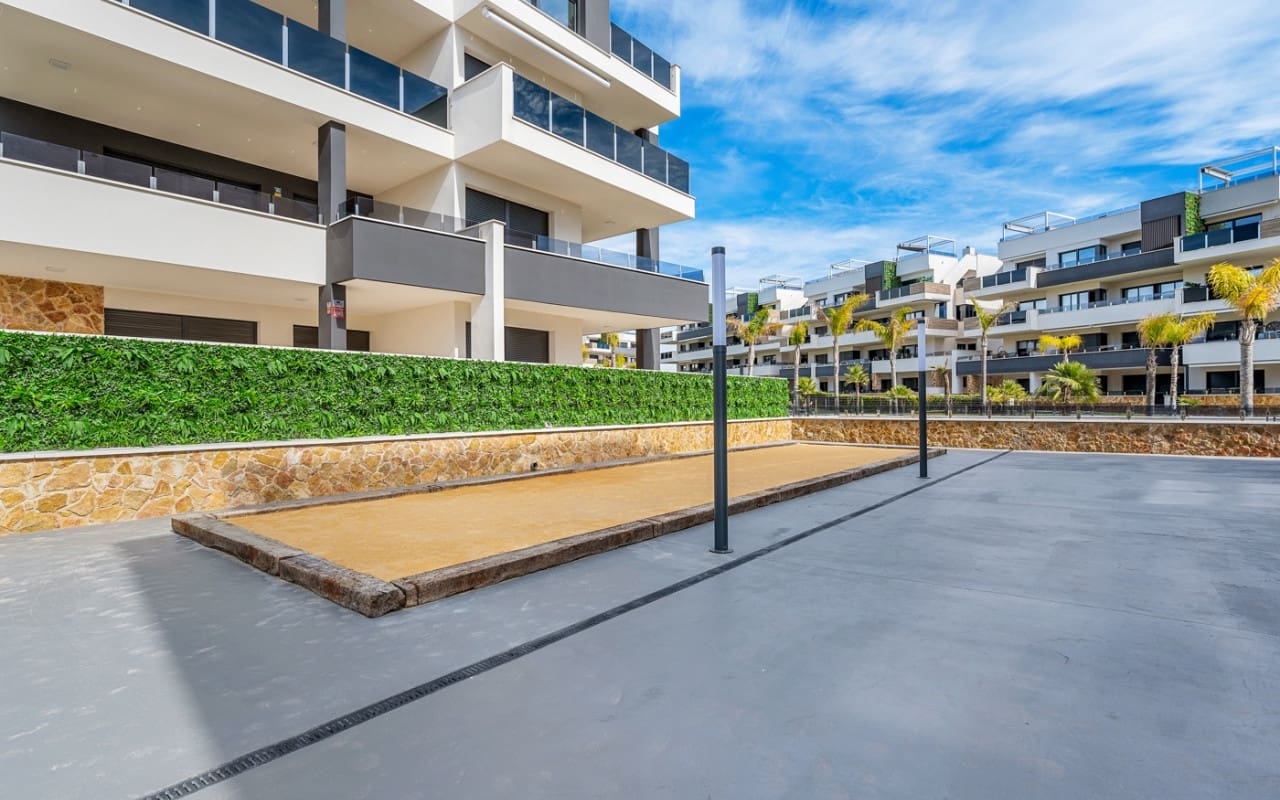 2 bedroom Apartment for sale in Playa Flamenca with pool - € 315,000 (Ref: 9963999)