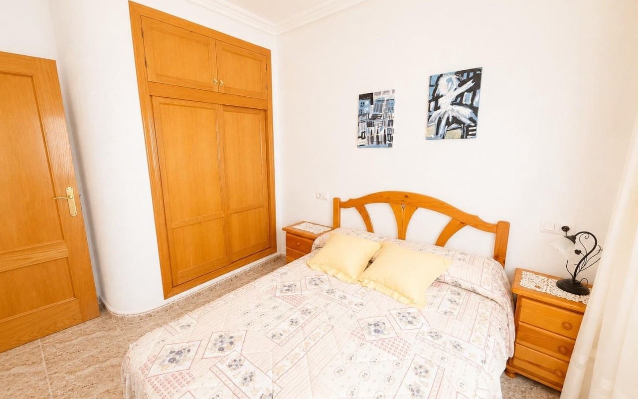 2 quarto Apartamento para venda em Torrevieja - 159 000 € (Ref: 9964000)