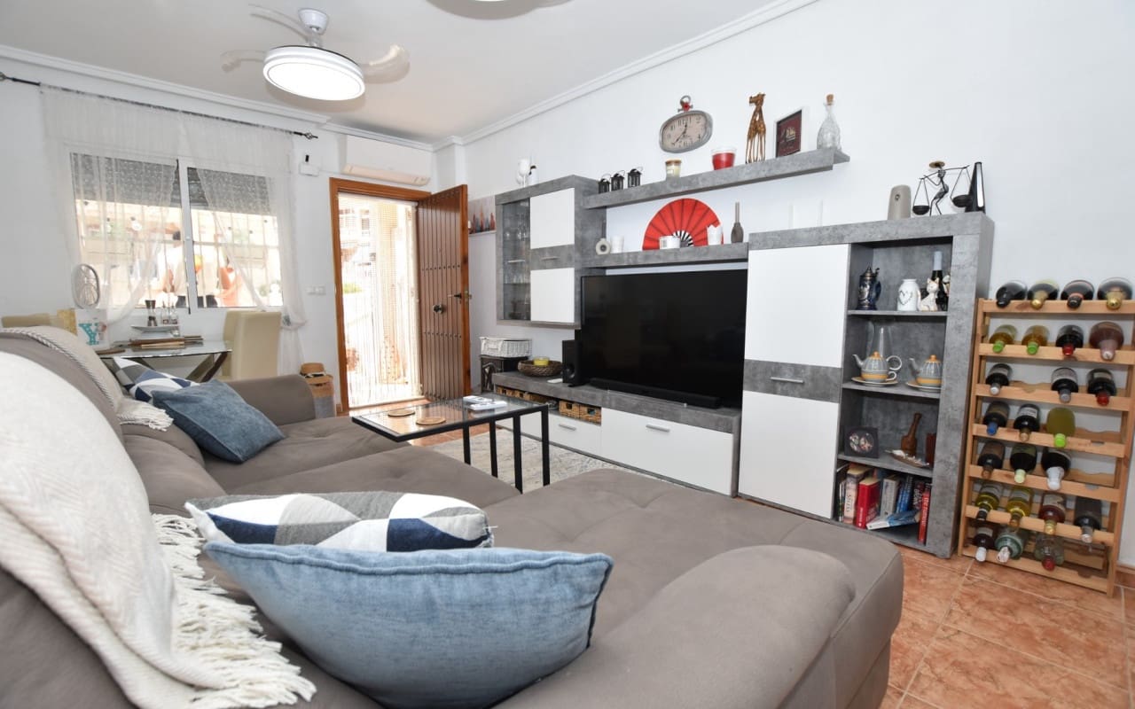 Casa de 2 habitaciones en Algorfa en venta con piscina - 134.995 € (Ref: 9973599)