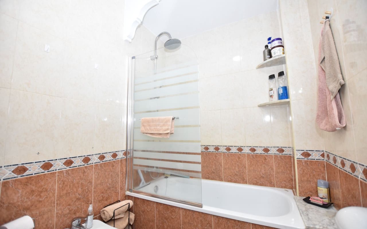 Casa de 2 habitaciones en Algorfa en venta con piscina - 134.995 € (Ref: 9973599)