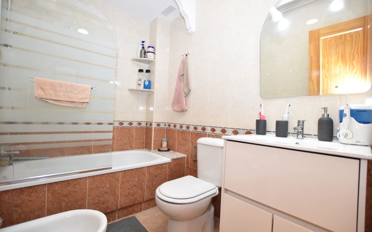 Casa de 2 habitaciones en Algorfa en venta con piscina - 134.995 € (Ref: 9973599)