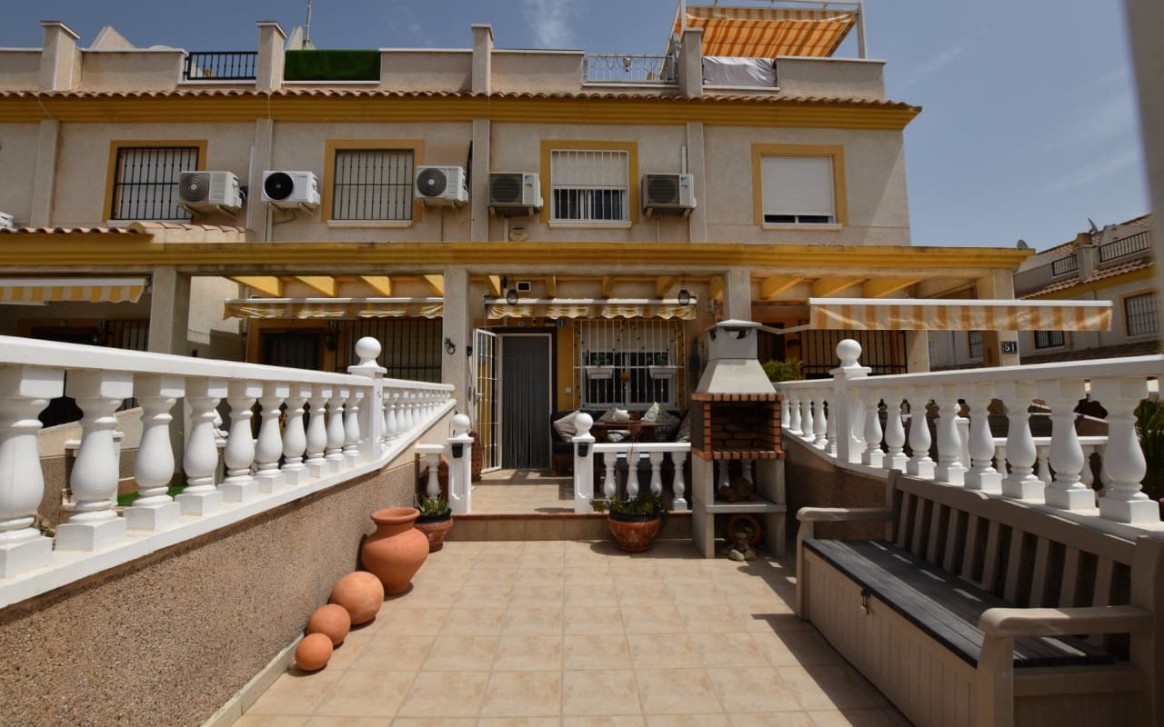 Casa de 2 habitaciones en Algorfa en venta con piscina - 134.995 € (Ref: 9973599)