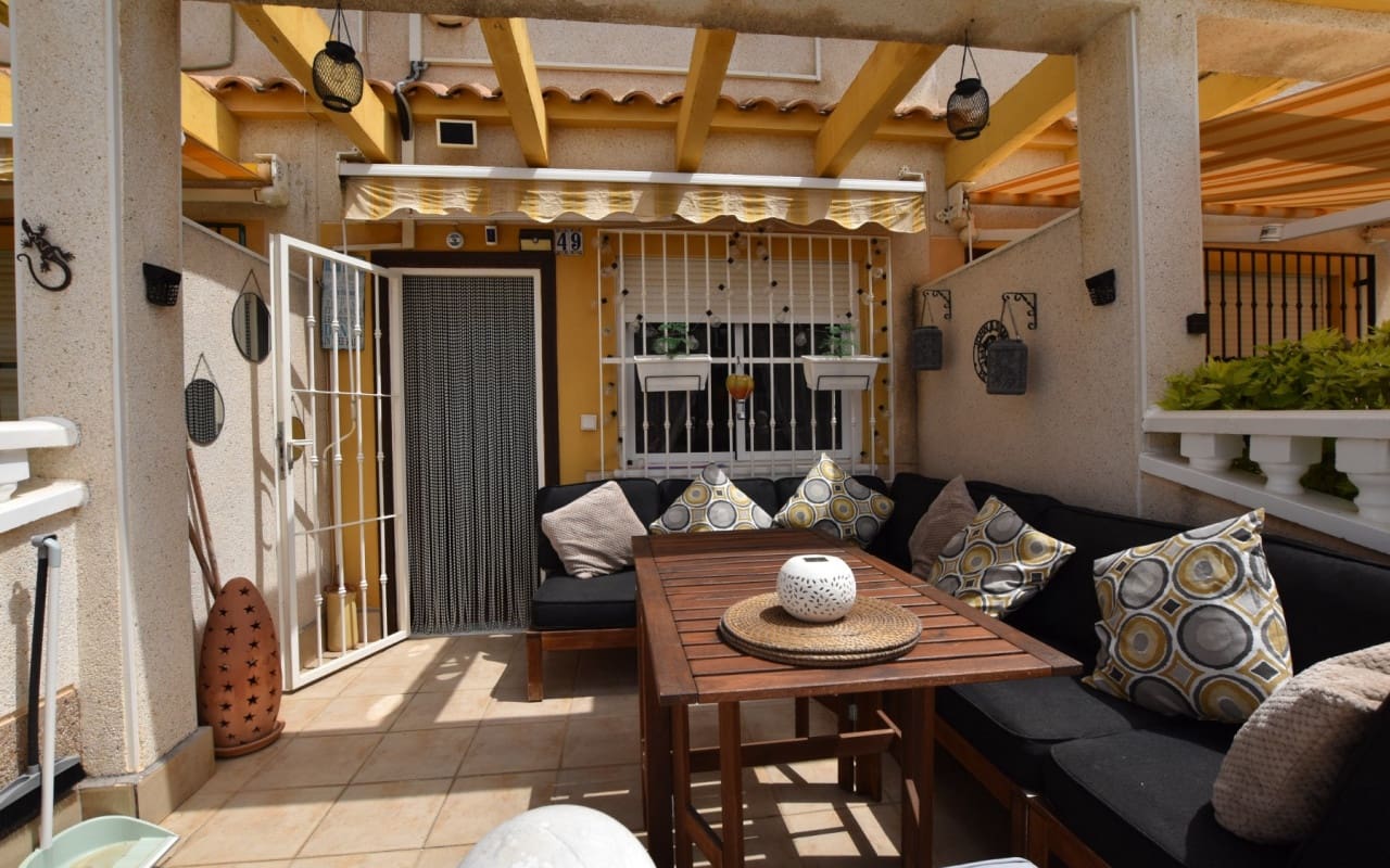 Casa de 2 habitaciones en Algorfa en venta con piscina - 134.995 € (Ref: 9973599)