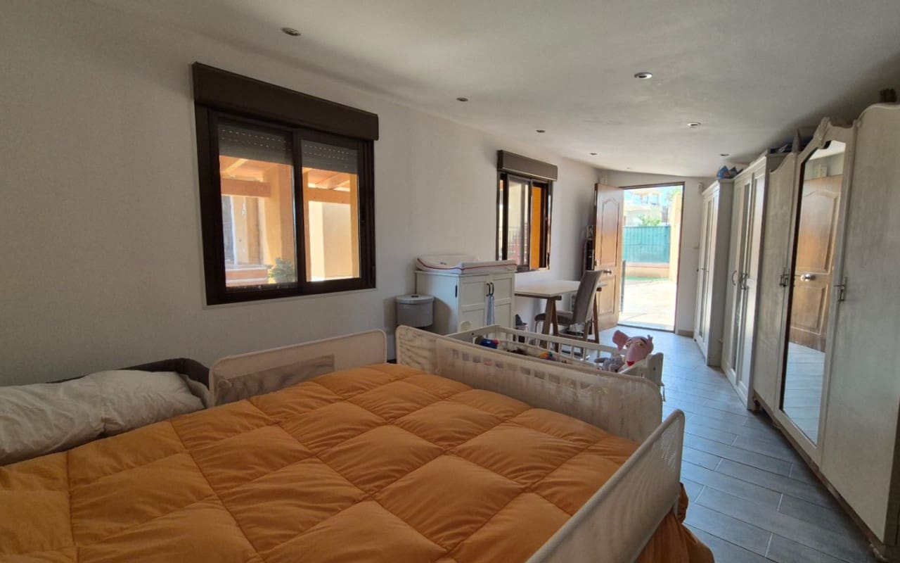 2 Zimmer Villa zu verkaufen in Torrevieja mit Pool - 322.400 € (Ref: 9973600)