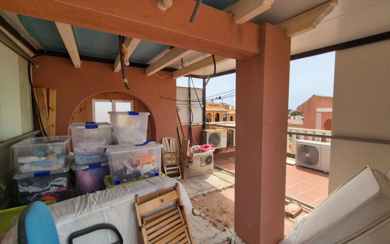 2 Zimmer Villa zu verkaufen in Torrevieja mit Pool - 322.400 € (Ref: 9973600)