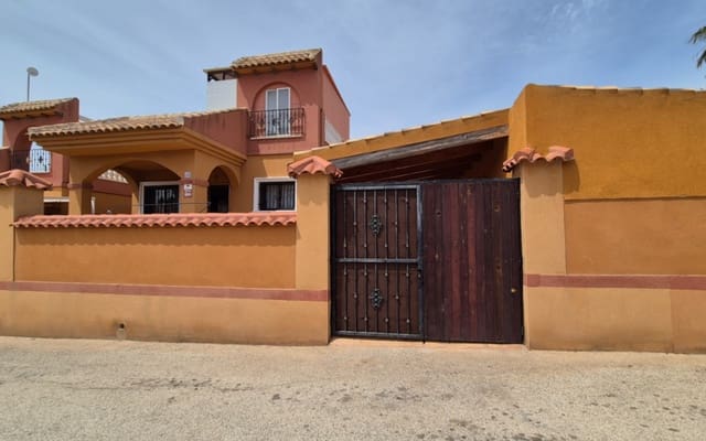 2 soveværelse Villa til salg i Aguas Nuevas, Torrevieja med swimmingpool - € 322.400 (Ref: 9973600)