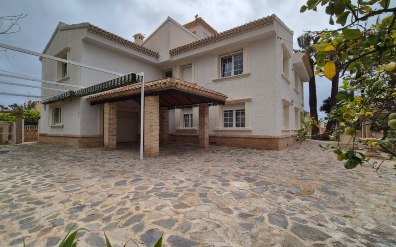 7 soveværelse Villa til salg i Orihuela med swimmingpool - € 1.490.000 (Ref: 9973601)
