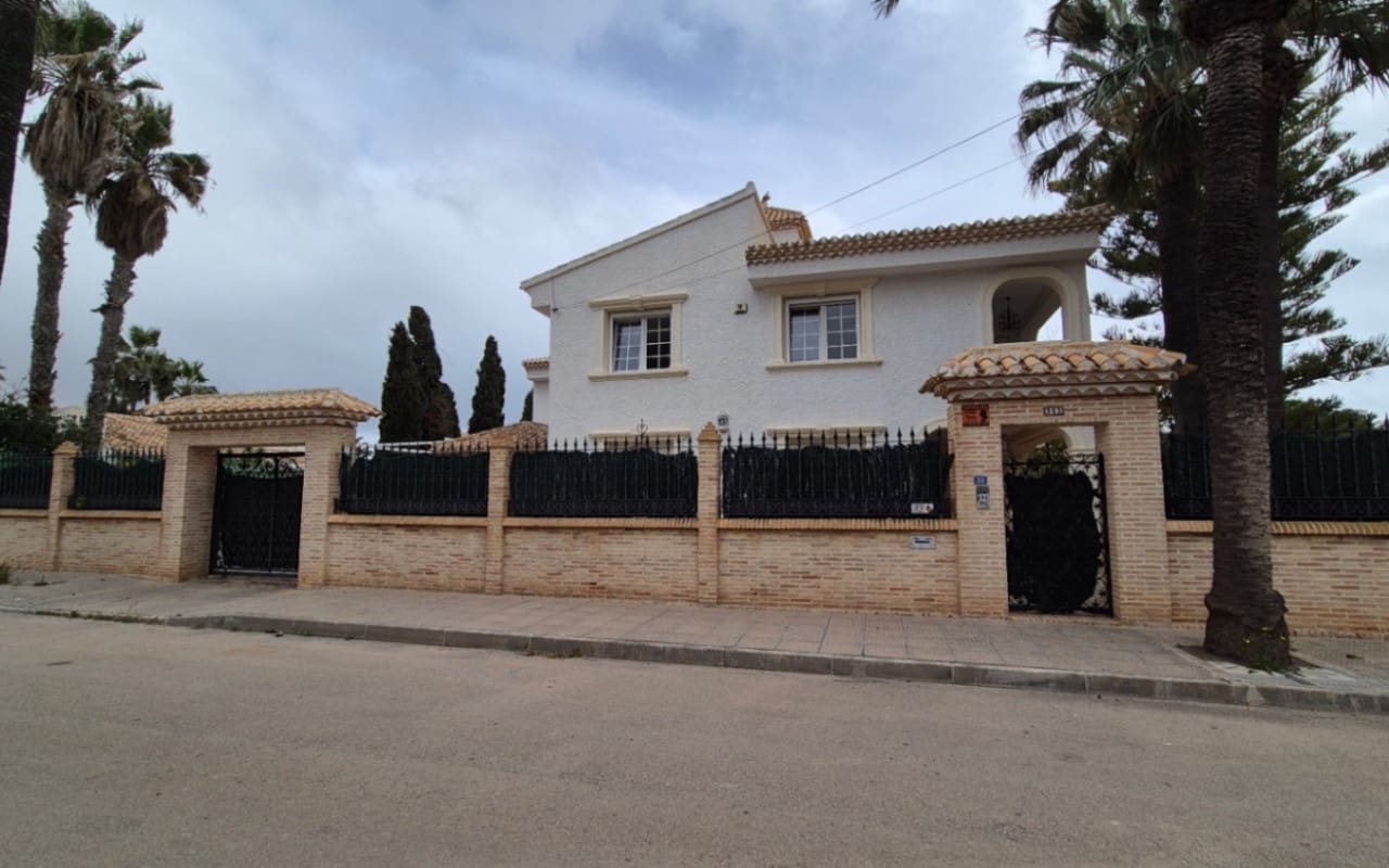 7 soveværelse Villa til salg i Orihuela med swimmingpool - € 1.490.000 (Ref: 9973601)