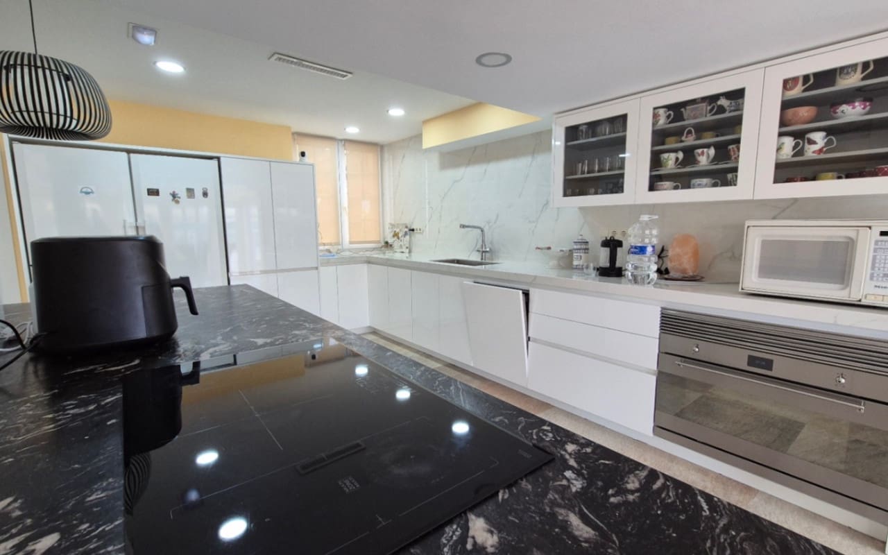 7 soveværelse Villa til salg i Orihuela med swimmingpool - € 1.490.000 (Ref: 9973601)