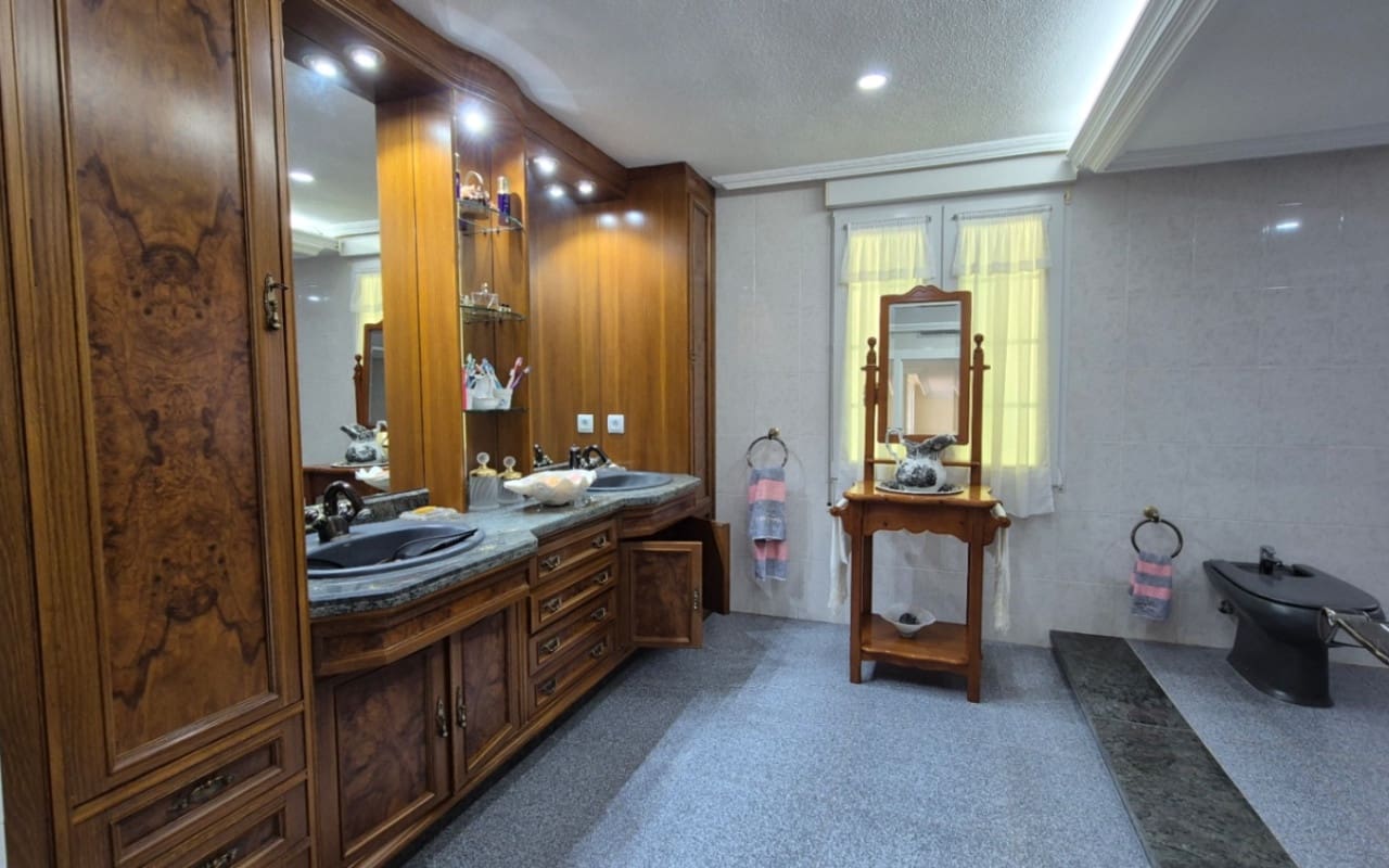 7 soveværelse Villa til salg i Orihuela med swimmingpool - € 1.490.000 (Ref: 9973601)