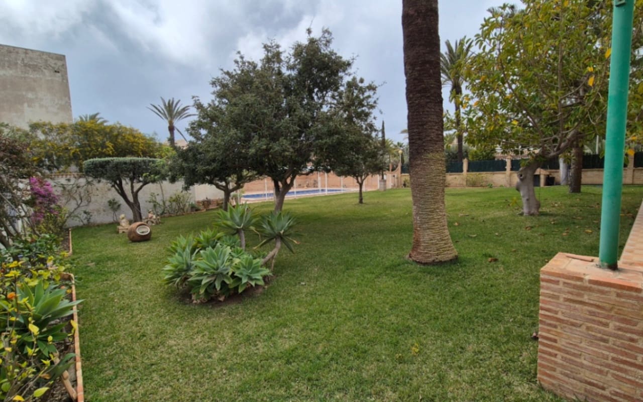 7 soveværelse Villa til salg i Orihuela med swimmingpool - € 1.490.000 (Ref: 9973601)