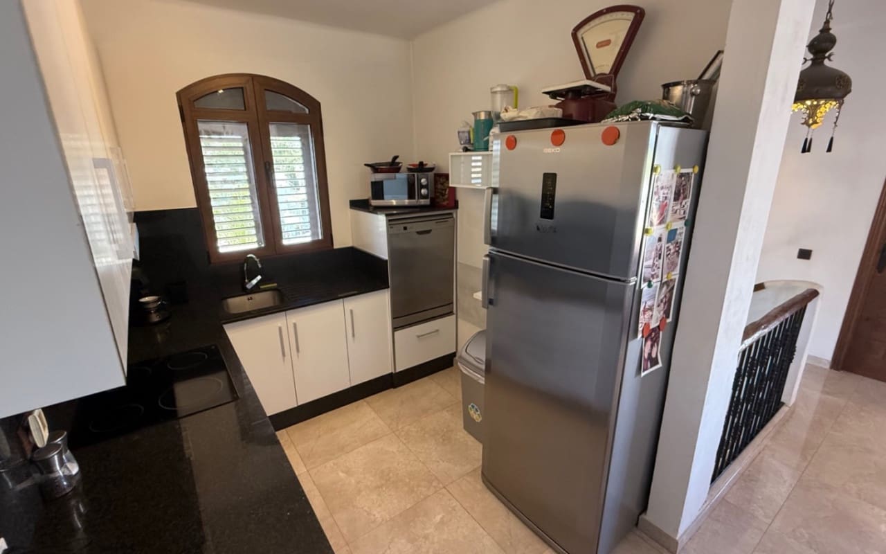 4 soveværelse Villa til salg i Orihuela med swimmingpool - € 750.000 (Ref: 9973602)