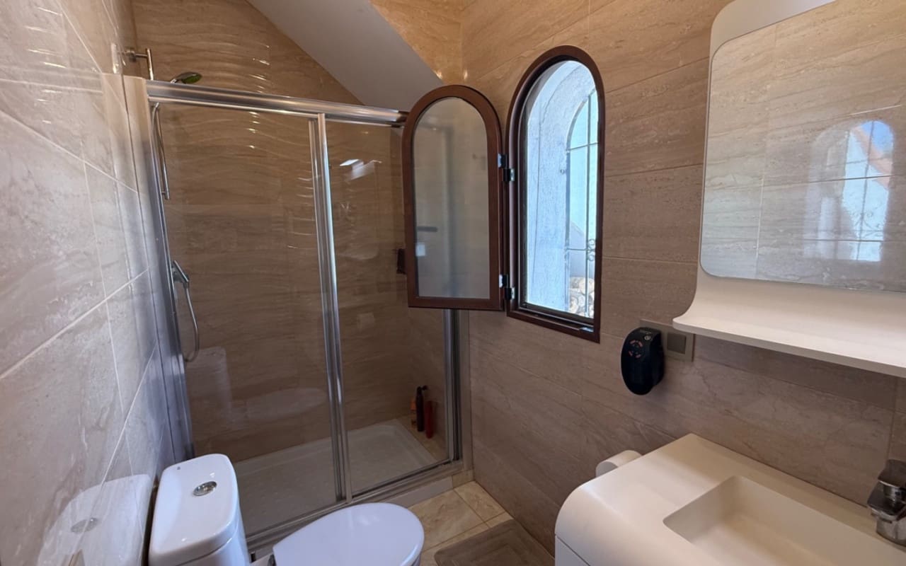 4 soveværelse Villa til salg i Orihuela med swimmingpool - € 750.000 (Ref: 9973602)