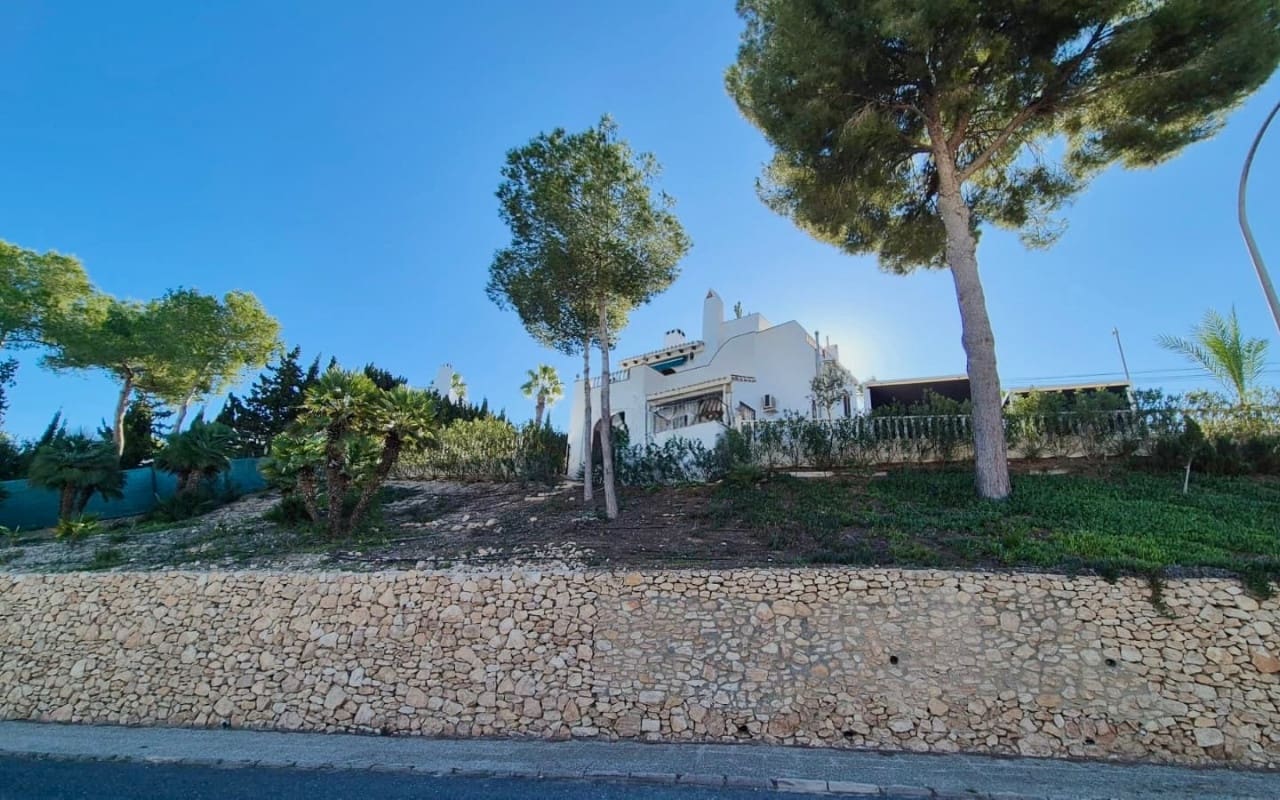 4 soveværelse Villa til salg i Orihuela med swimmingpool - € 750.000 (Ref: 9973602)