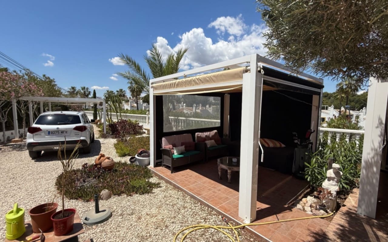 4 soveværelse Villa til salg i Orihuela med swimmingpool - € 750.000 (Ref: 9973602)