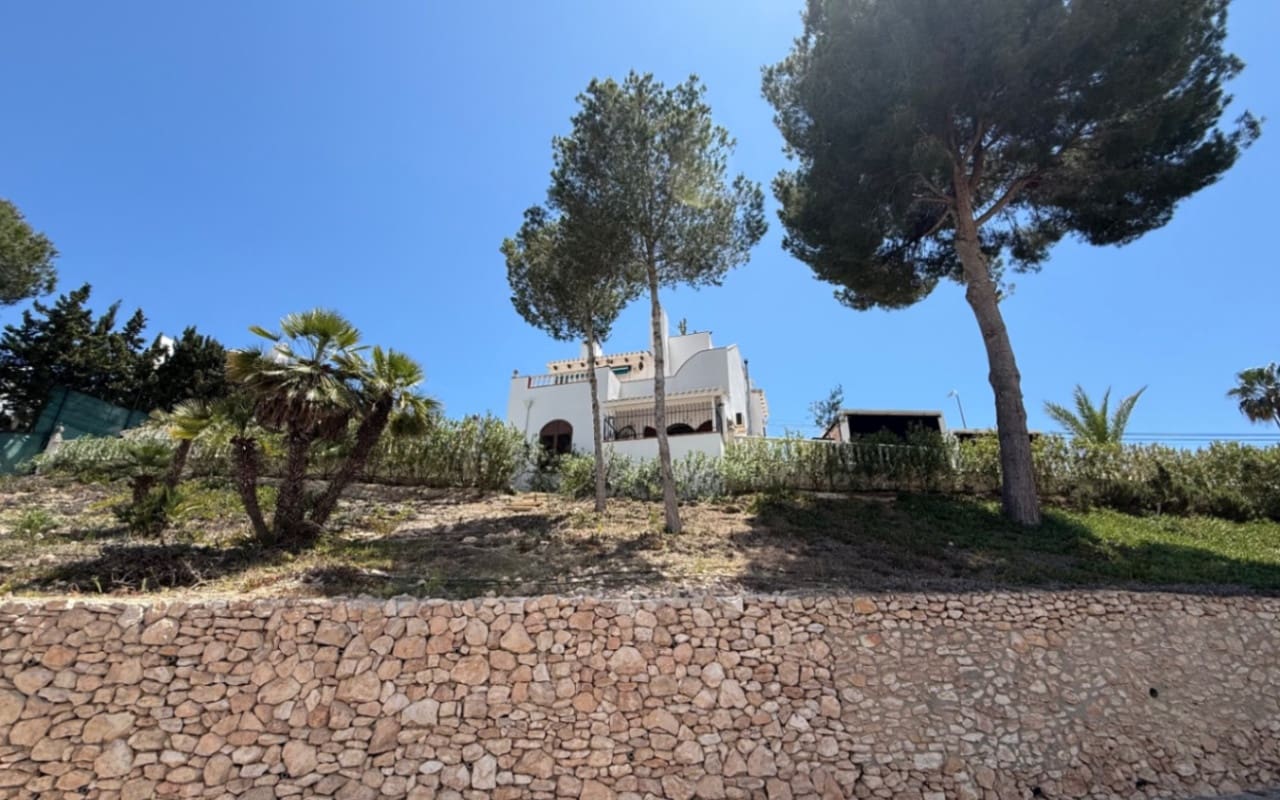 4 soveværelse Villa til salg i Orihuela med swimmingpool - € 750.000 (Ref: 9973602)