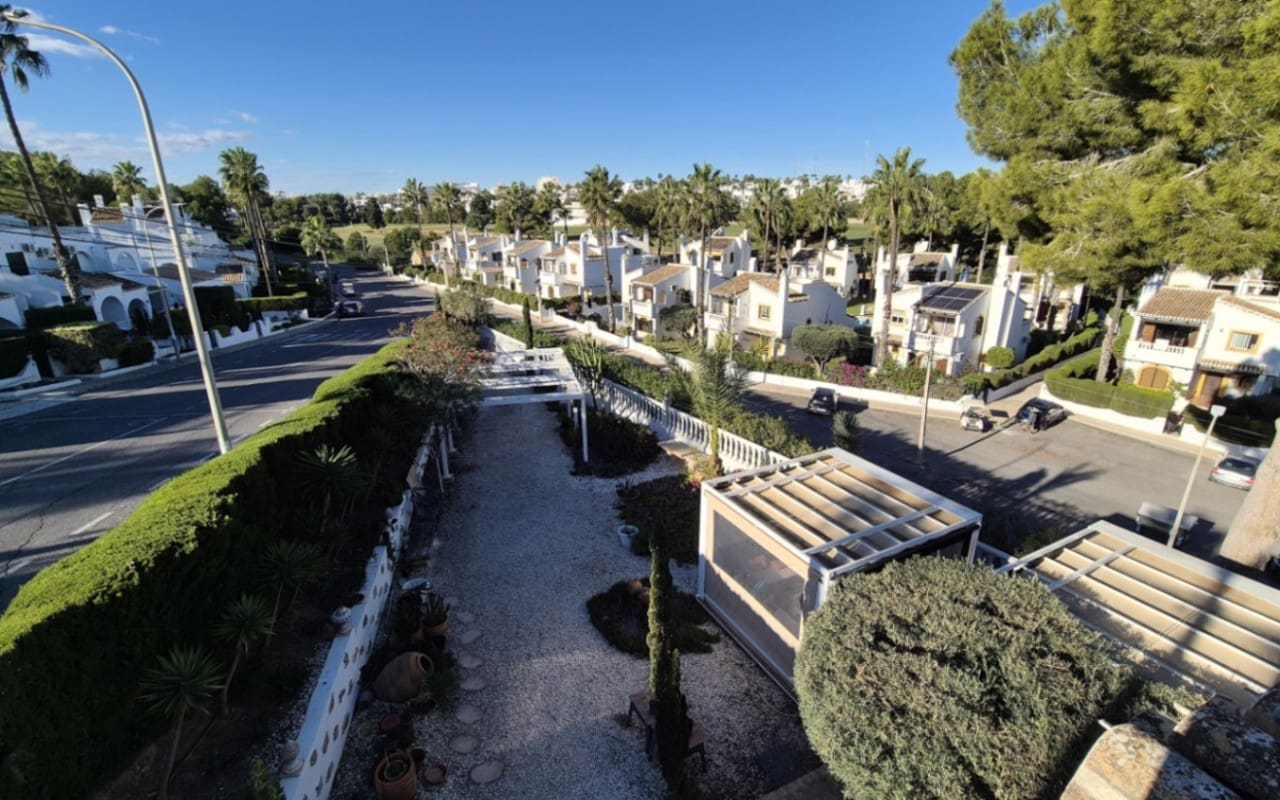 4 soveværelse Villa til salg i Orihuela med swimmingpool - € 750.000 (Ref: 9973602)