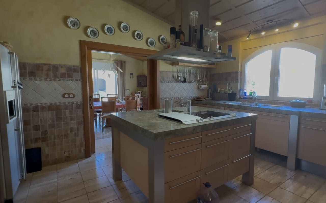 6 bedroom Villa for sale in Cartagena with pool - € 1,080,000 (Ref: 9973603)