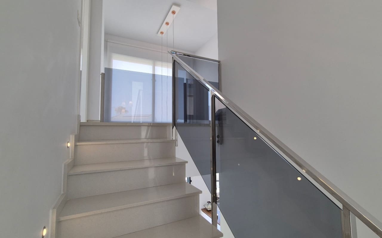4 soverom Villa til salgs i Torrevieja med svømmebasseng - € 785 000 (Ref: 9973604)