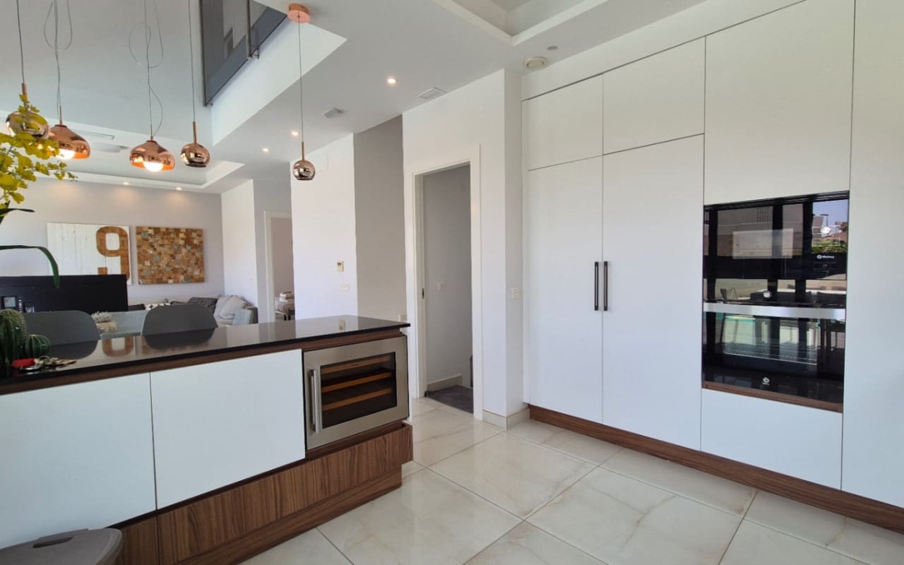 4 soverom Villa til salgs i Torrevieja med svømmebasseng - € 785 000 (Ref: 9973604)