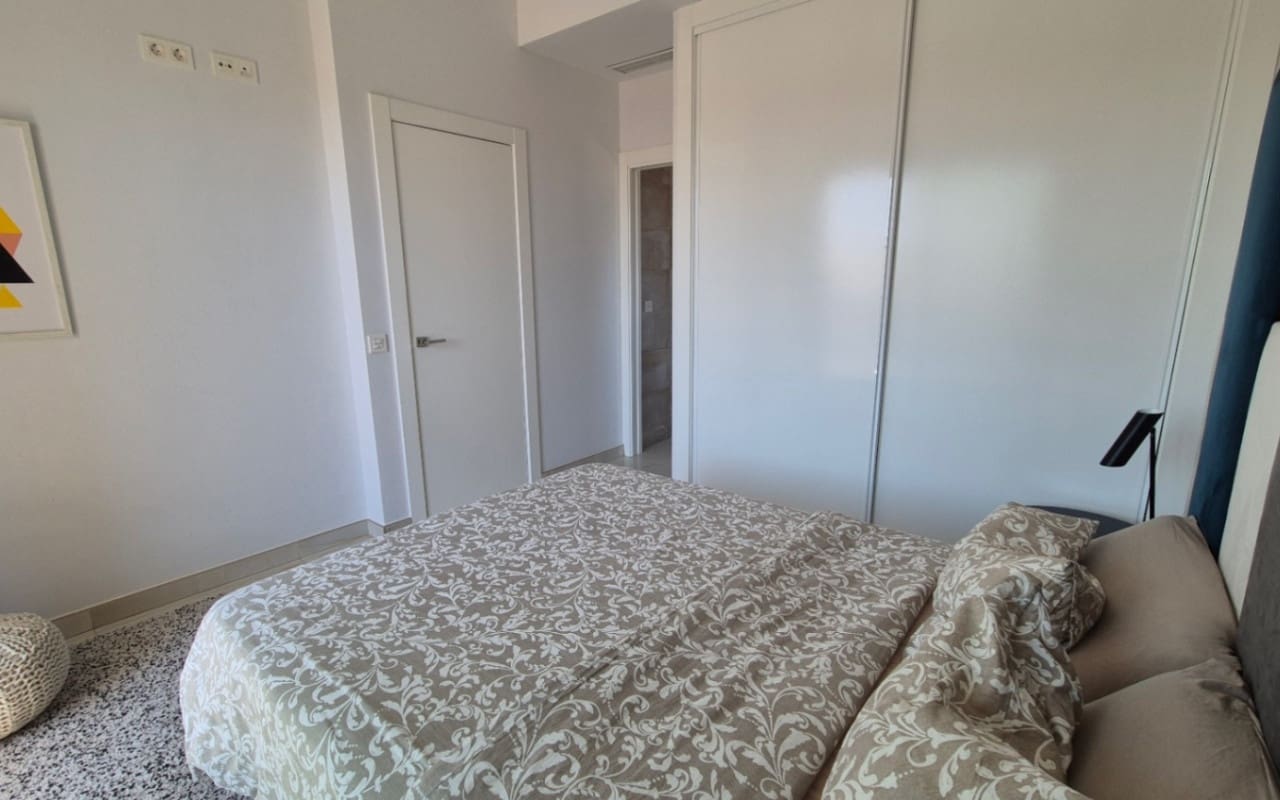 4 soverom Villa til salgs i Torrevieja med svømmebasseng - € 785 000 (Ref: 9973604)